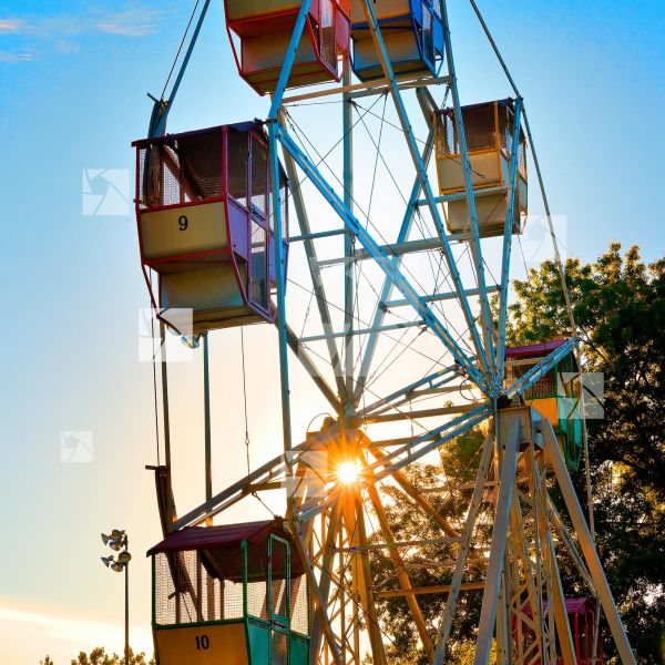 tuscora-park-ferris-wheel-sunrise.jpg