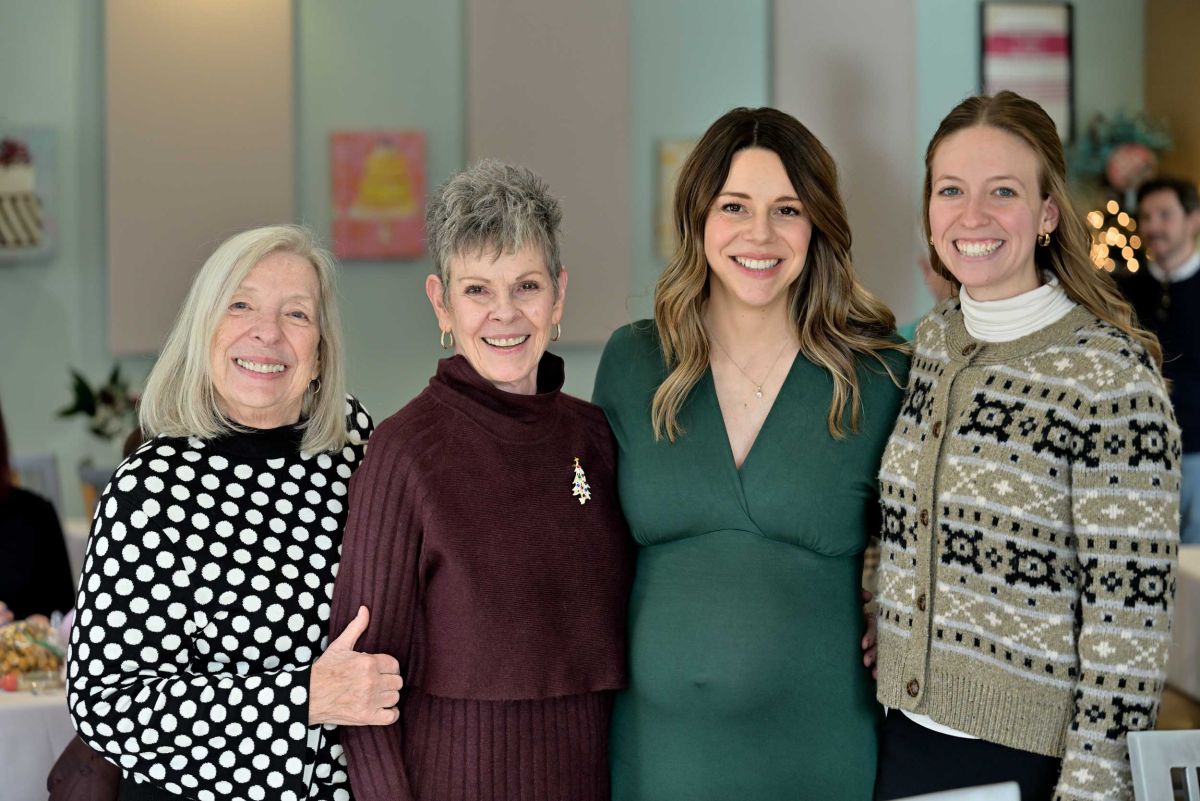hilaryshower12-24-159.jpg