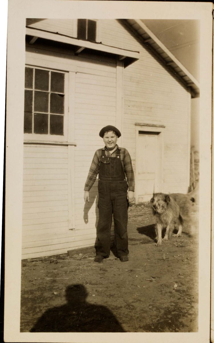 hoobler-bob-1930s-farm.jpg
