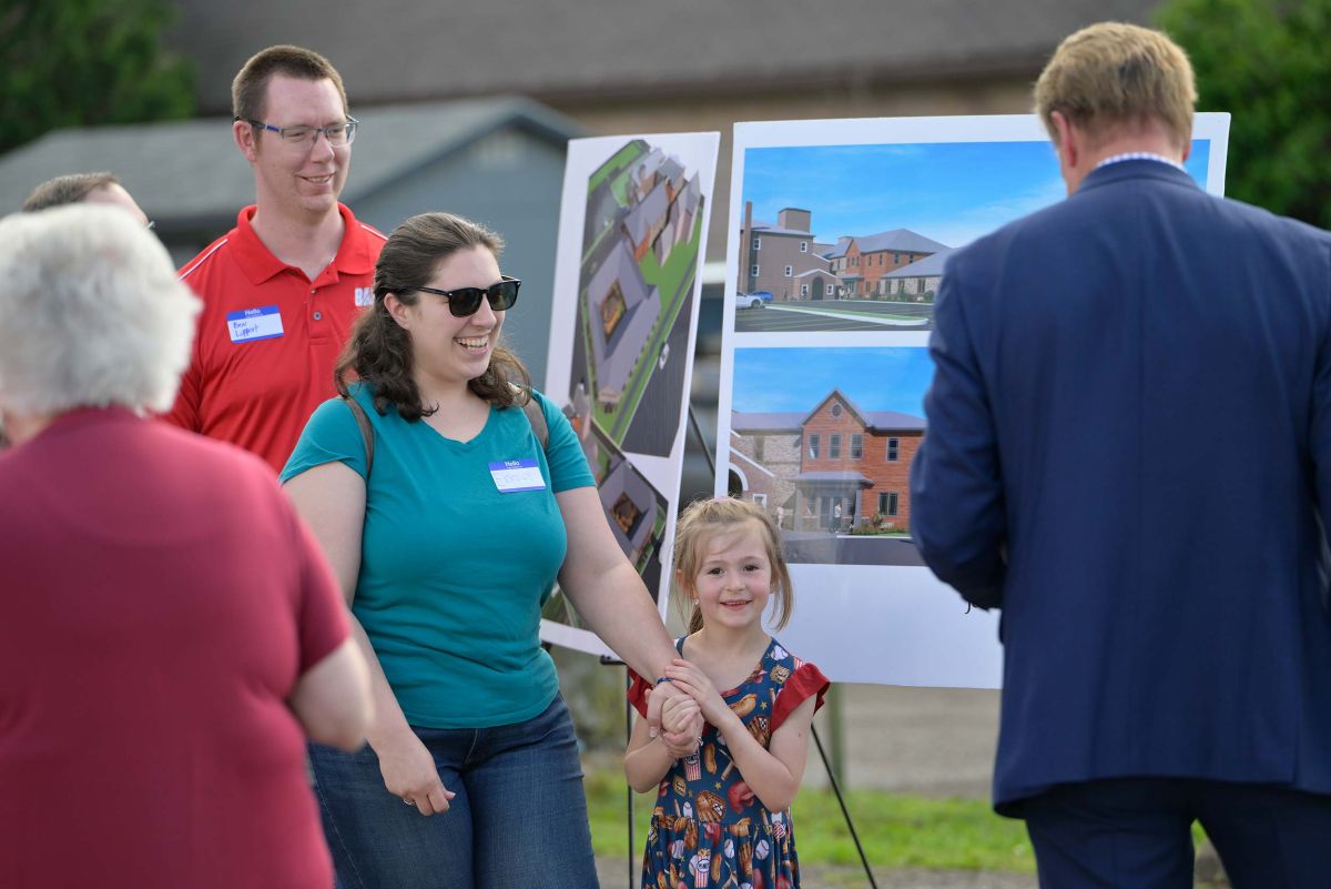 jacks-house-of-hoope-groundbreaking-066_001.jpg