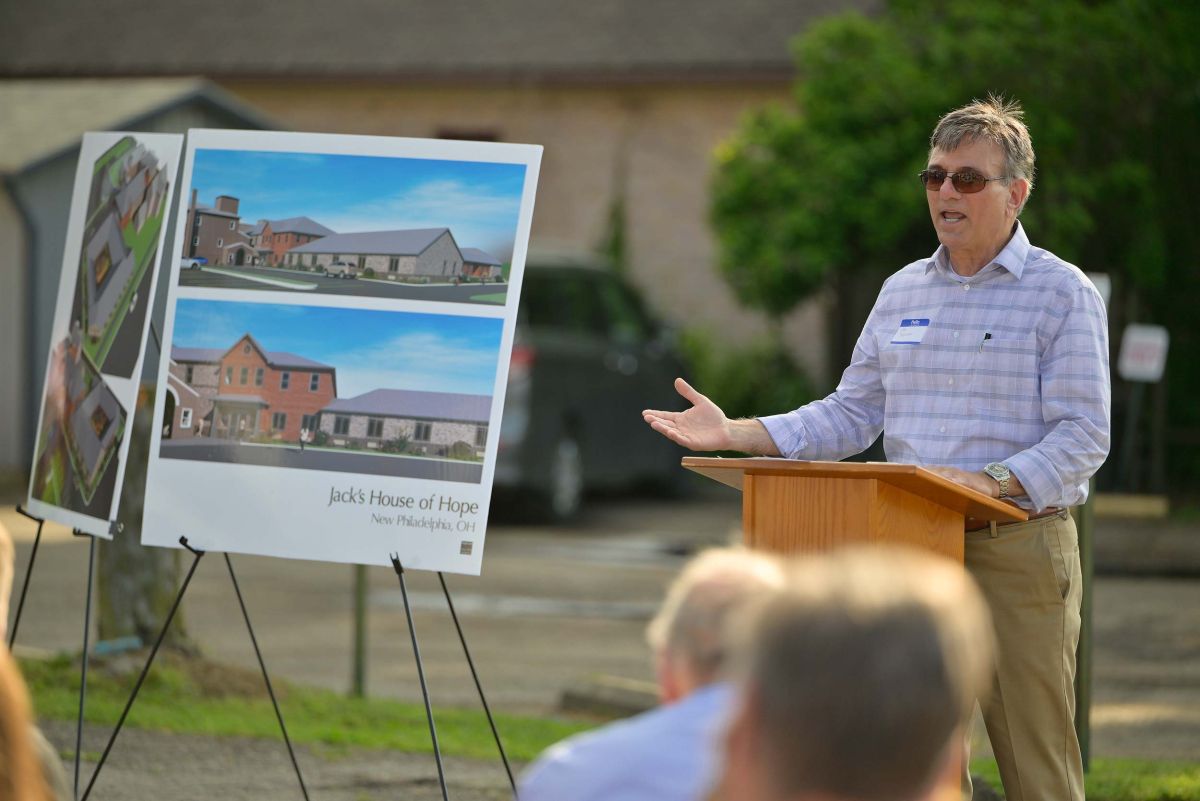 jacks-house-of-hoope-groundbreaking-344_001.jpg