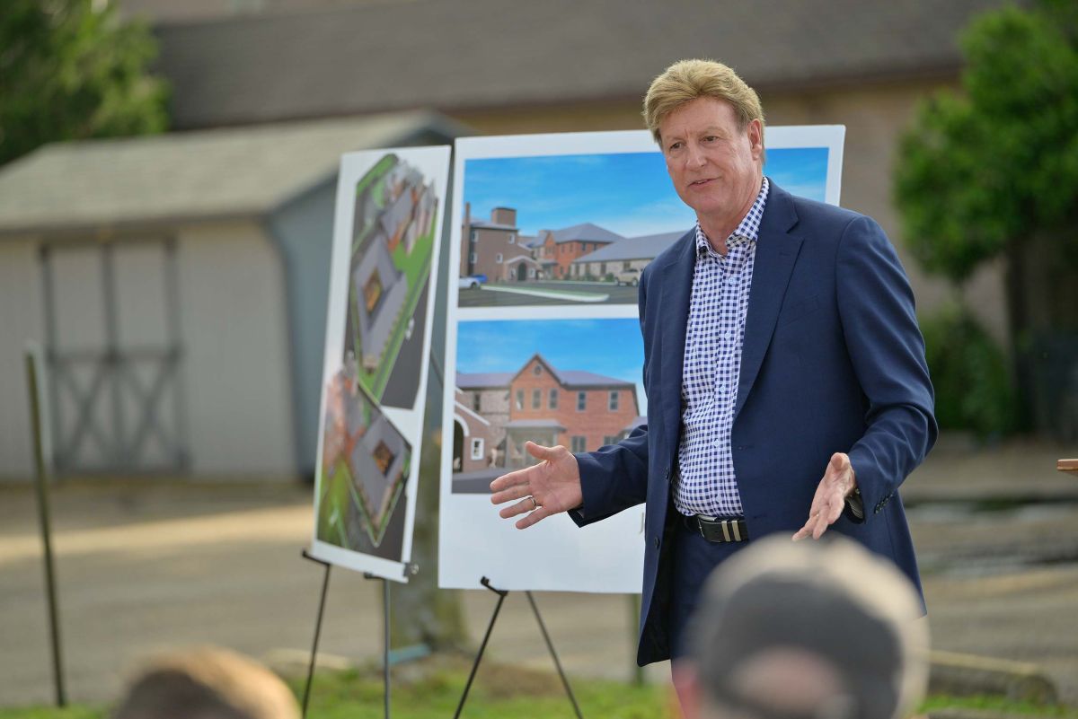 jacks-house-of-hoope-groundbreaking-590_001.jpg