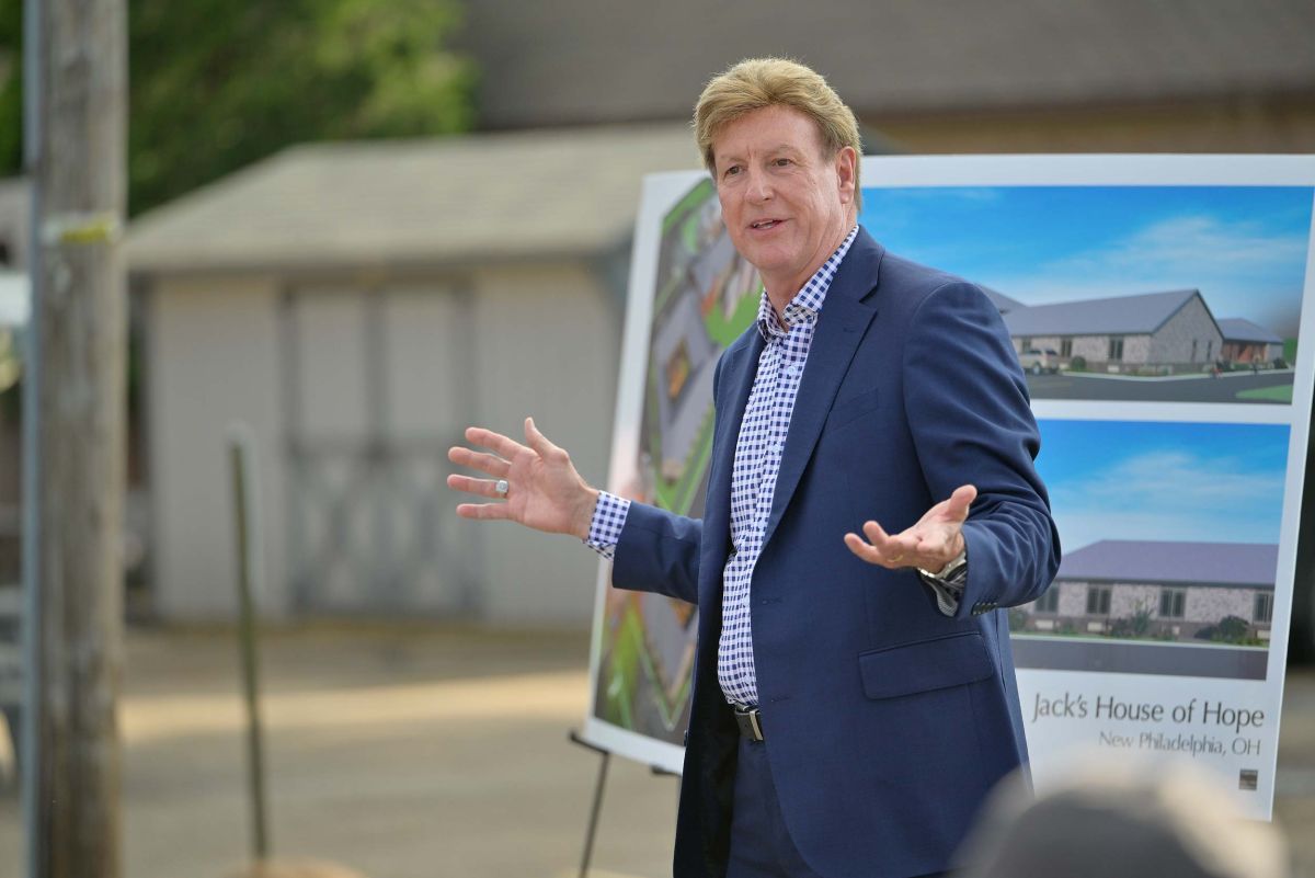 jacks-house-of-hoope-groundbreaking-617_001.jpg