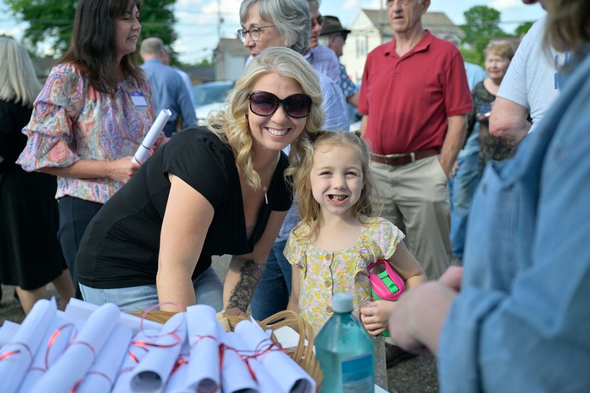 jacks-house-of-hoope-groundbreaking-764_001.jpg