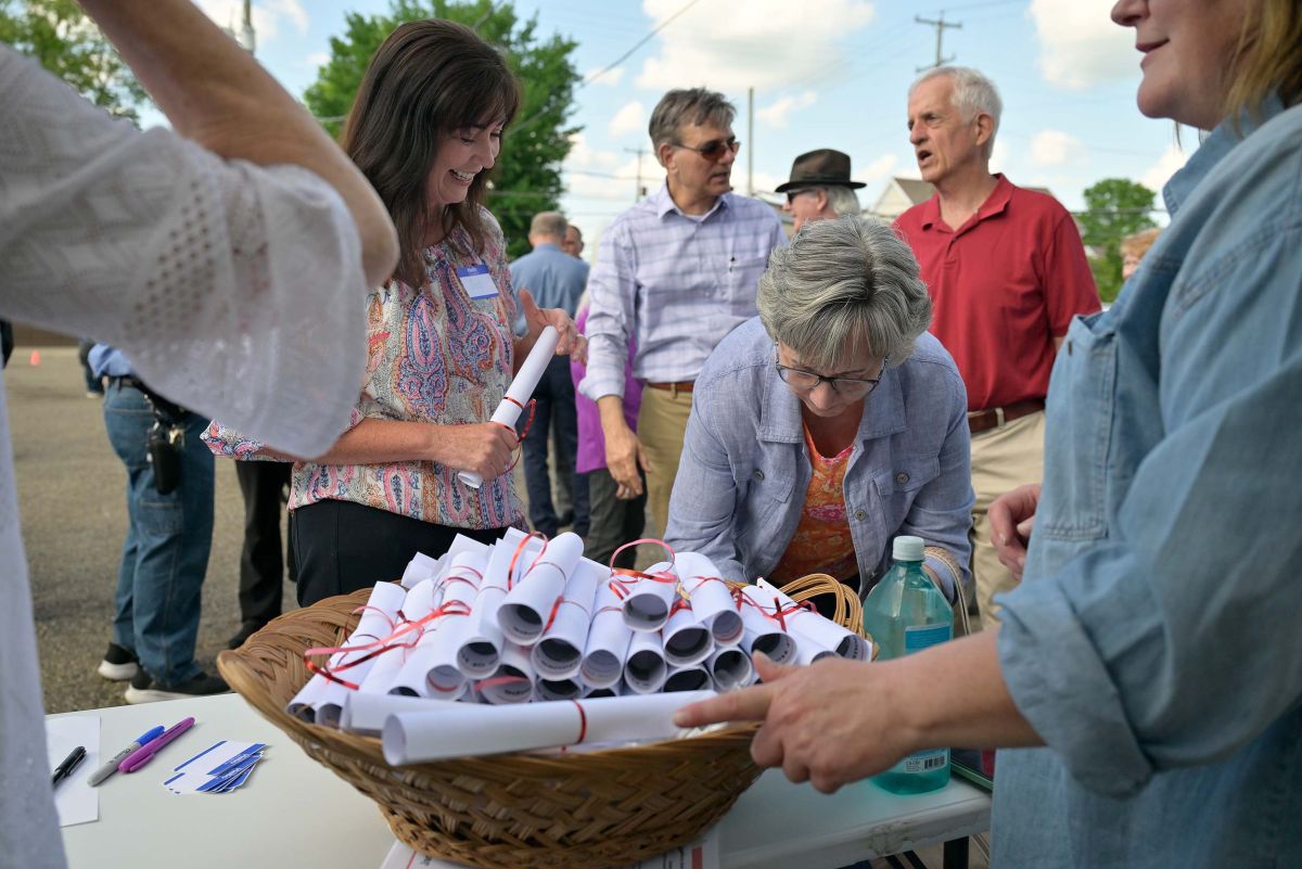 jacks-house-of-hoope-groundbreaking-765_001.jpg