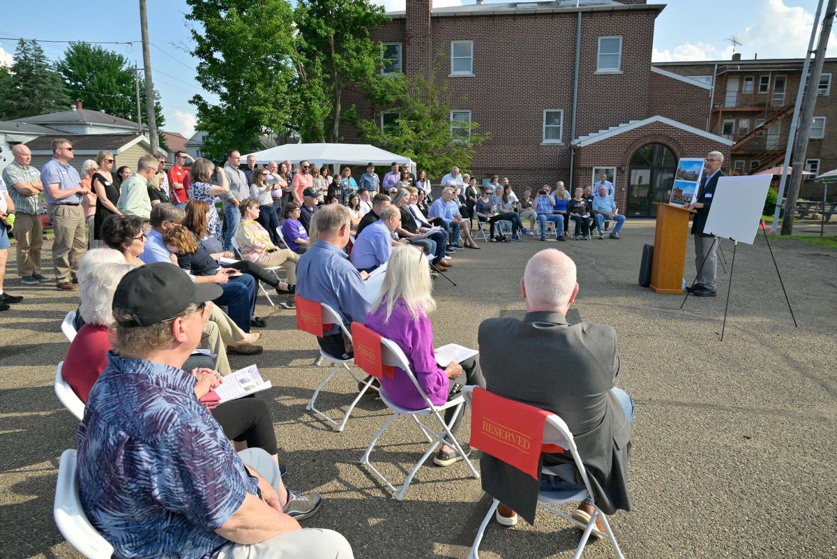 jacks-house-of-hoope-groundbreaking-777_001.jpg