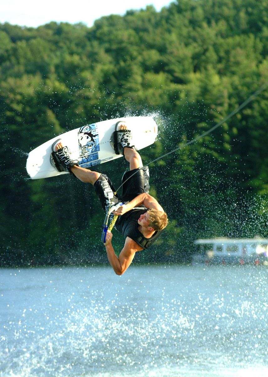 tappan-wakeboarding-tappan-jarod-lawver-2.jpg